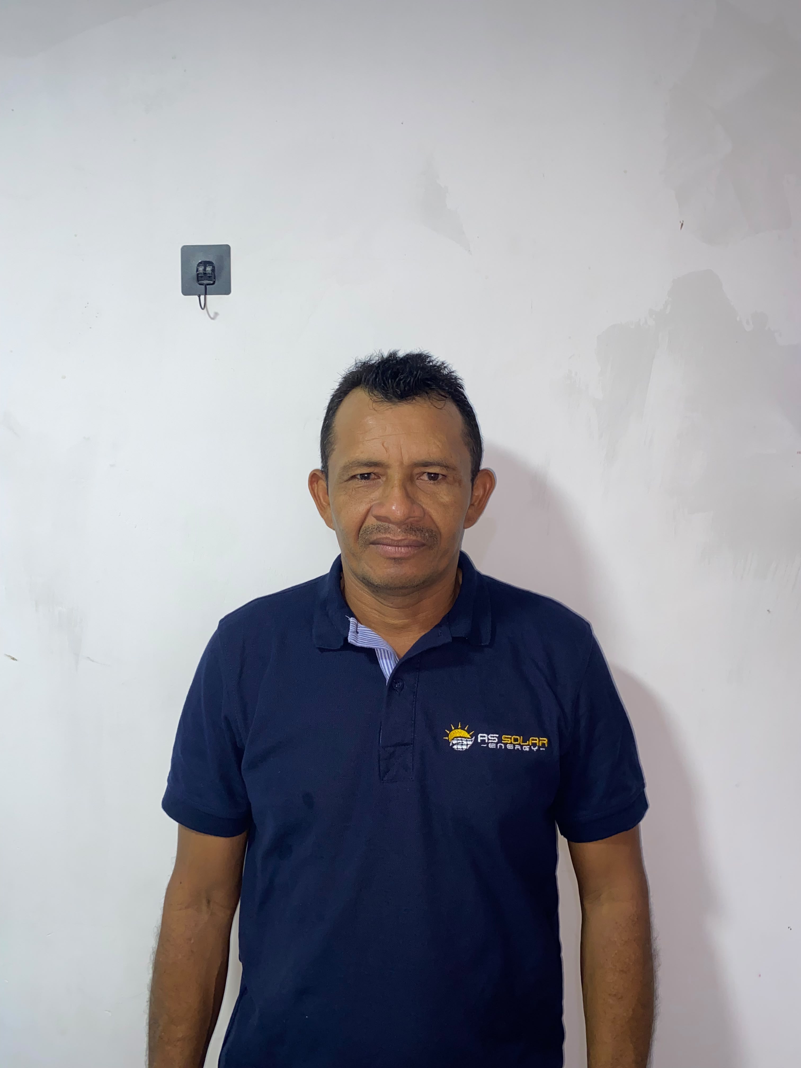 Remberto Quiroz, técnico eléctrico de AS Solar Energy